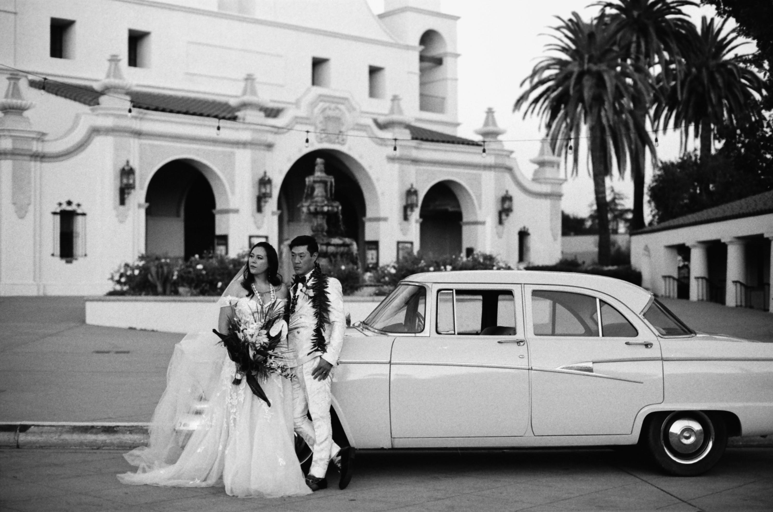 carousel-hero-element image-1