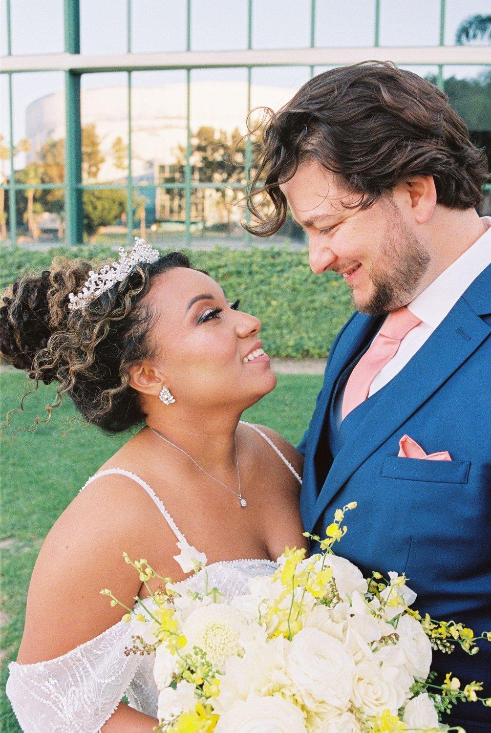 carousel-hero-element image-3