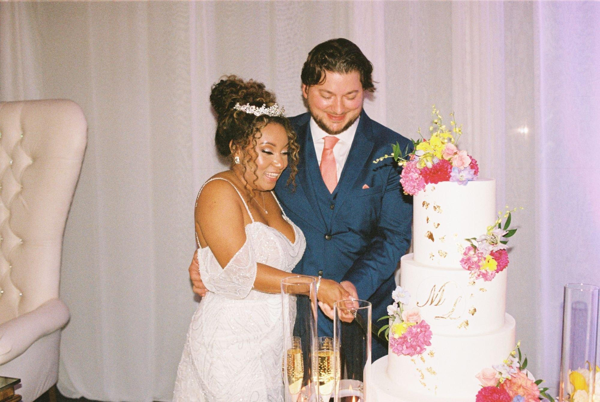 carousel-hero-element image-4