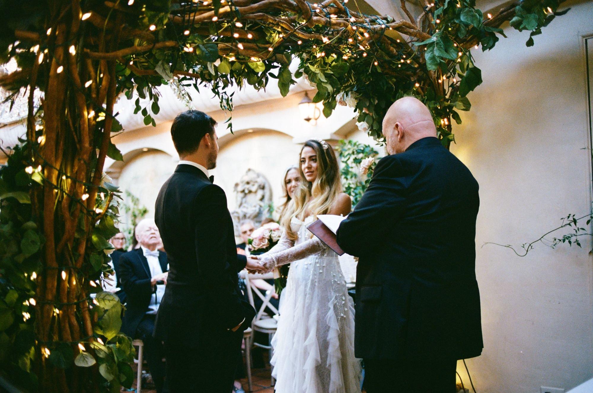 carousel-hero-element image-3