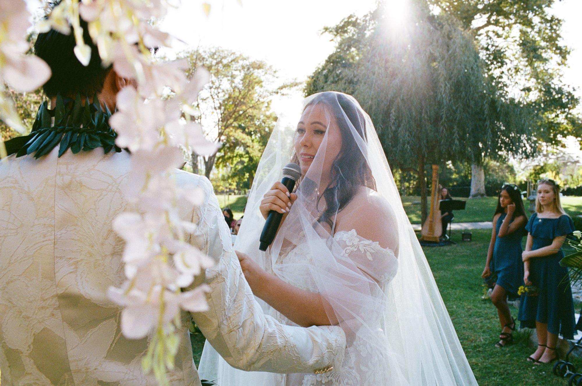 carousel-hero-element image-4